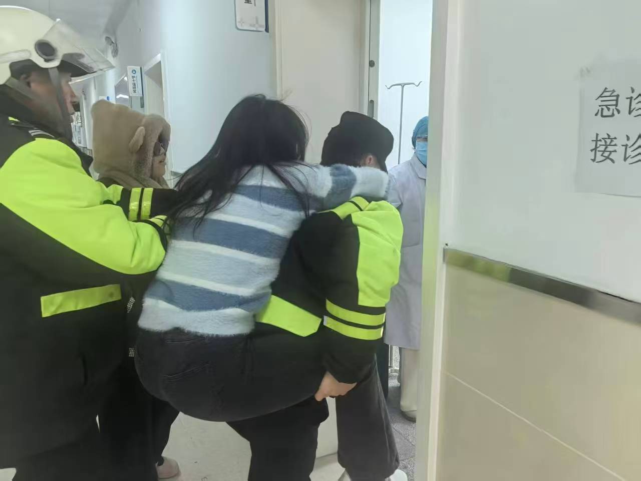 _cgi-bin_mmwebwx-bin_webwxgetmsgimg__&MsgID=7390152534307344426&skey=@crypt_523106ee_57cea568e2395fc4b1569442cc7e3432&mmweb_appid=wx_webfilehelper.jpg _cgi-bin_mmwebwx-bin_webwxgetmsgimg__&MsgID=7390152534307344426&skey=@crypt_523106ee_57cea568e2395fc4b1569442cc7e3432&mmweb_appid=wx_webfilehelper.jpg