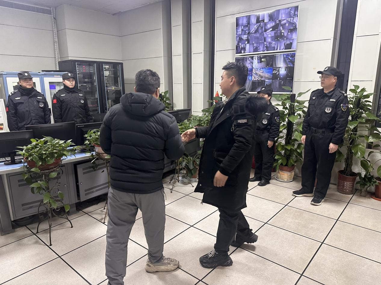 图片2.jpg 图片2.jpg